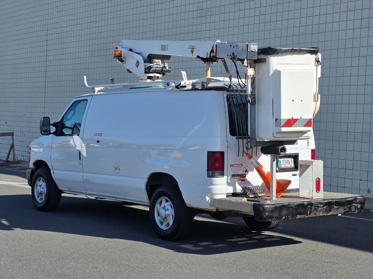 Ford Econoline Cargo Van E-350 Super Duty Commercial 2012