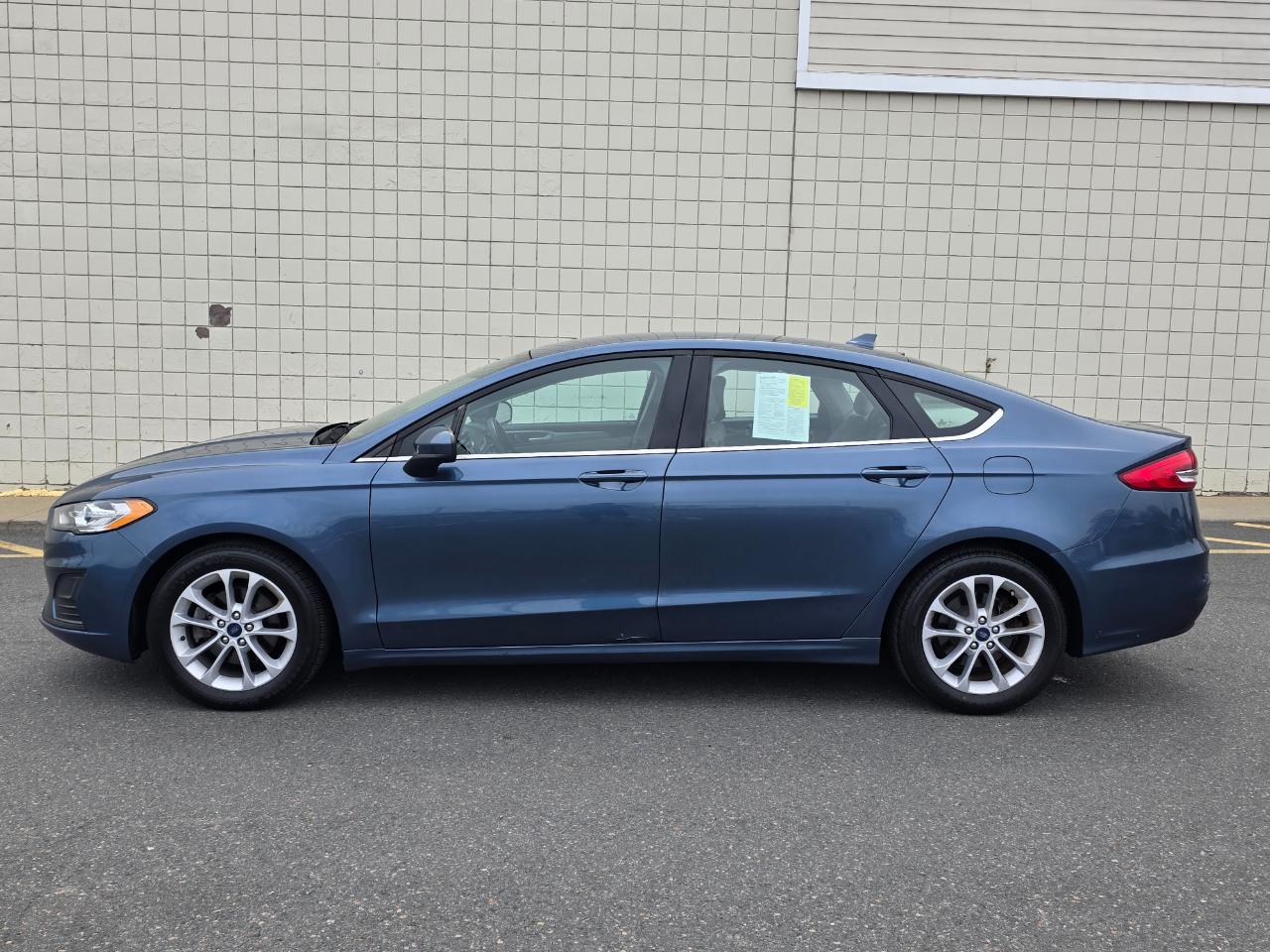 Ford Fusion SE FWD 2019