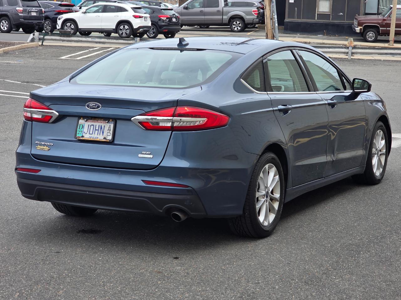 Ford Fusion SE FWD 2019