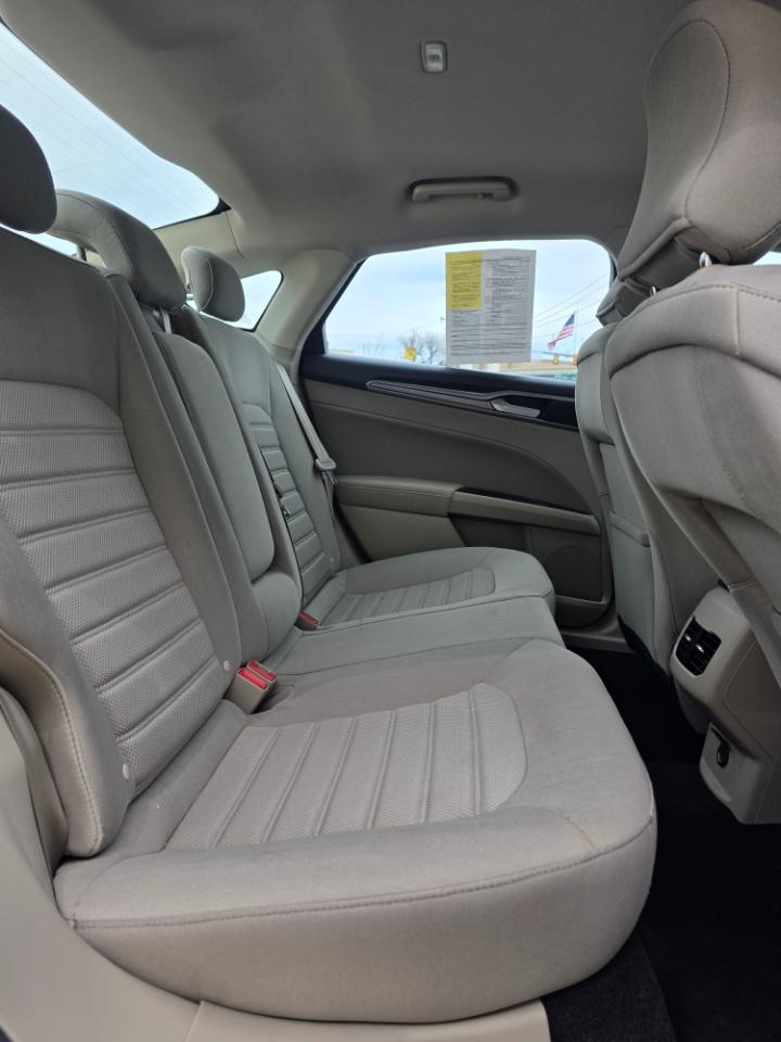 Ford Fusion SE FWD 2019