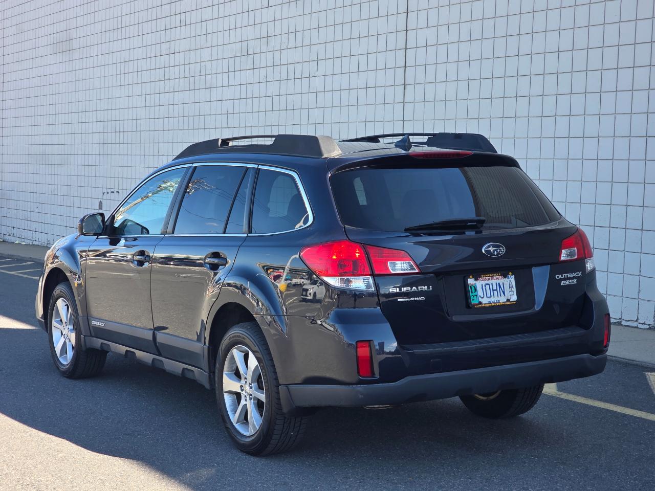 Subaru Outback 4dr Wgn H4 Auto 2.5i Limited 2014