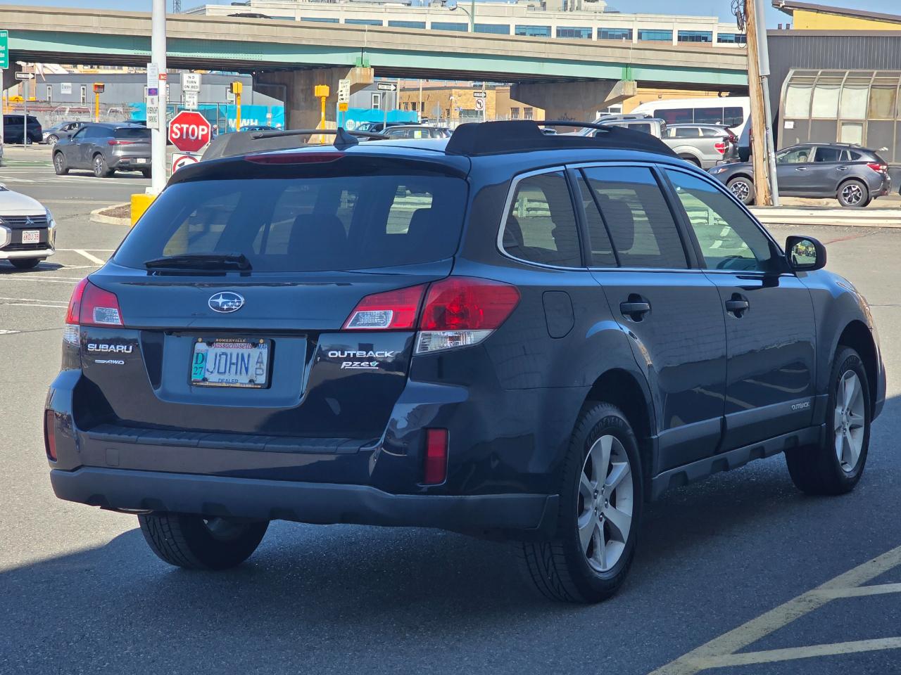 Subaru Outback 4dr Wgn H4 Auto 2.5i Limited 2014