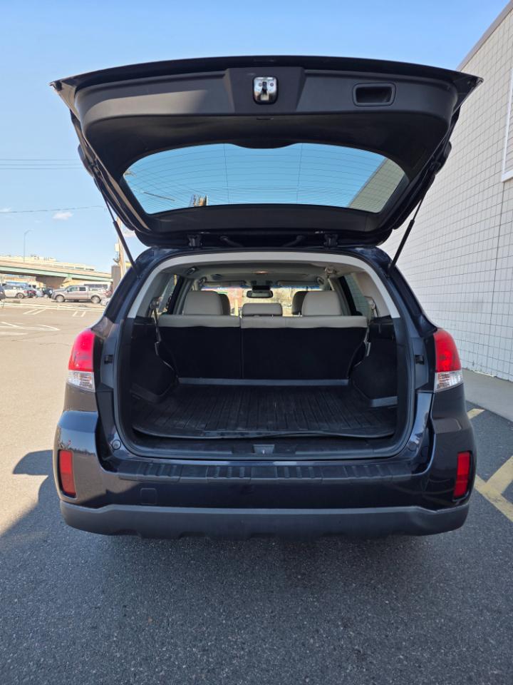 Subaru Outback 4dr Wgn H4 Auto 2.5i Limited 2014