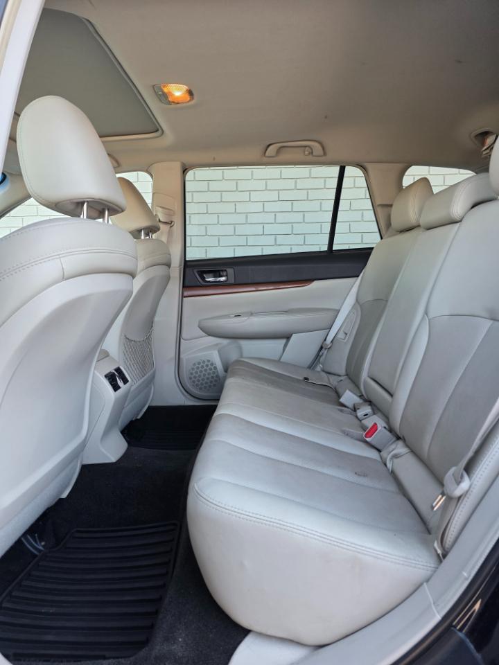 Subaru Outback 4dr Wgn H4 Auto 2.5i Limited 2014