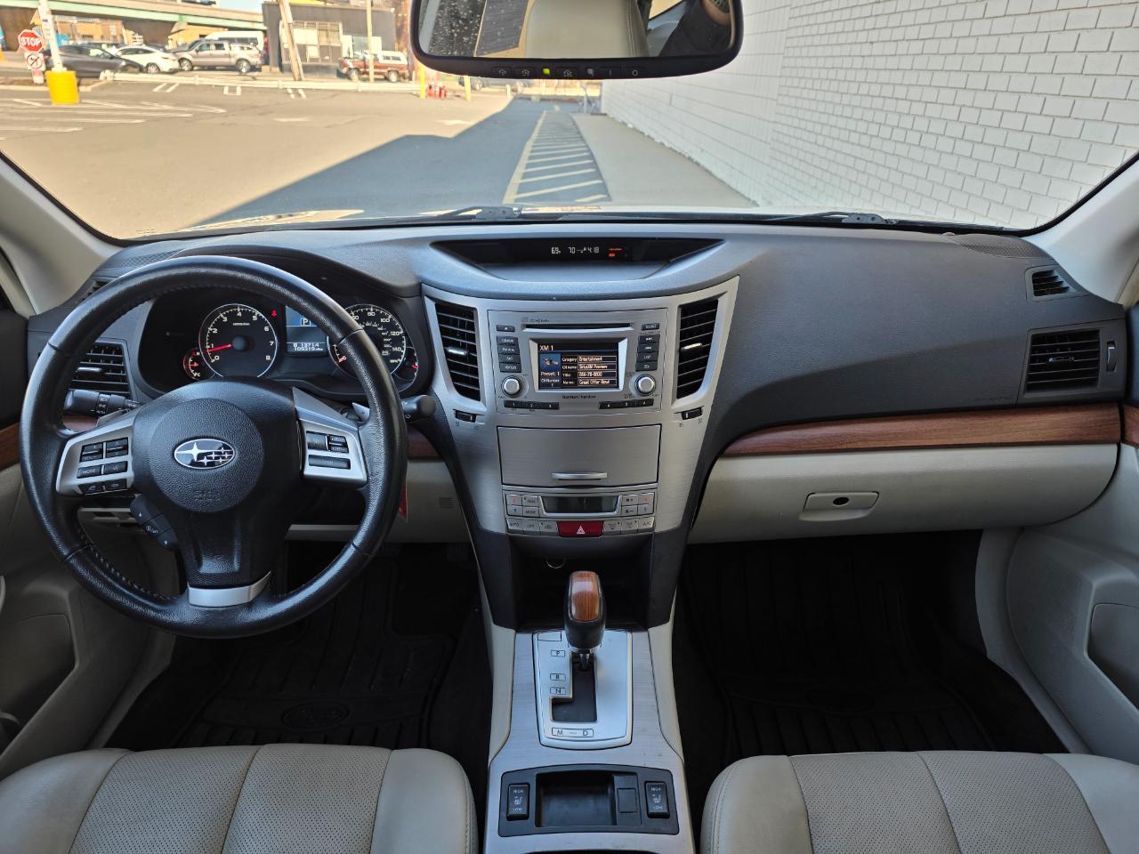 Subaru Outback 4dr Wgn H4 Auto 2.5i Limited 2014