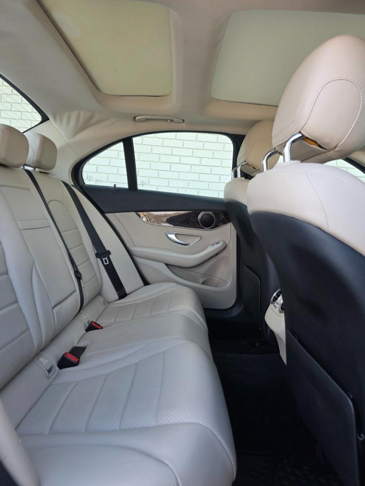 Mercedes-Benz C-Class C 300 4MATIC Sedan 2017