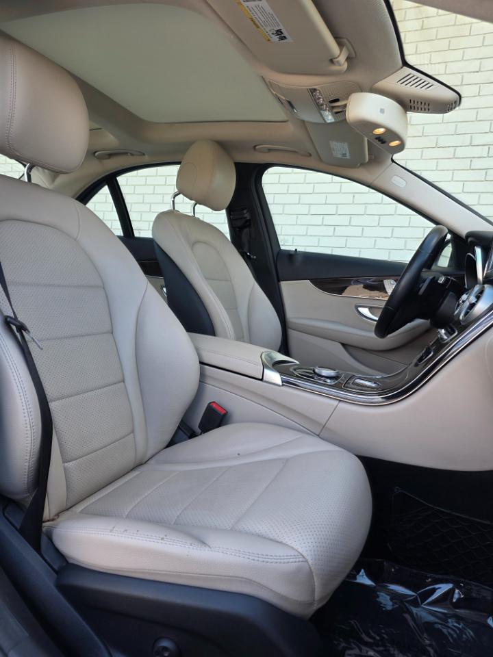 Mercedes-Benz C-Class C 300 4MATIC Sedan 2017