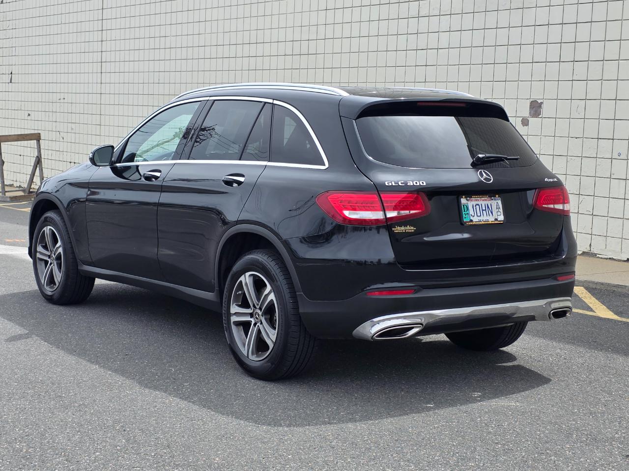 Mercedes-Benz GLC GLC 300 4MATIC SUV 2017