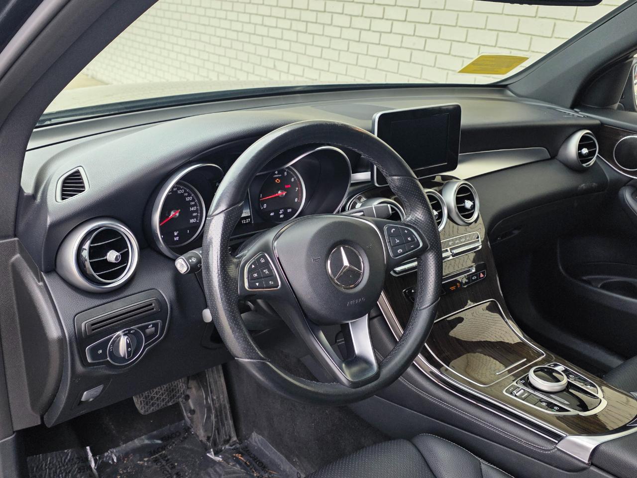 Mercedes-Benz GLC GLC 300 4MATIC SUV 2017