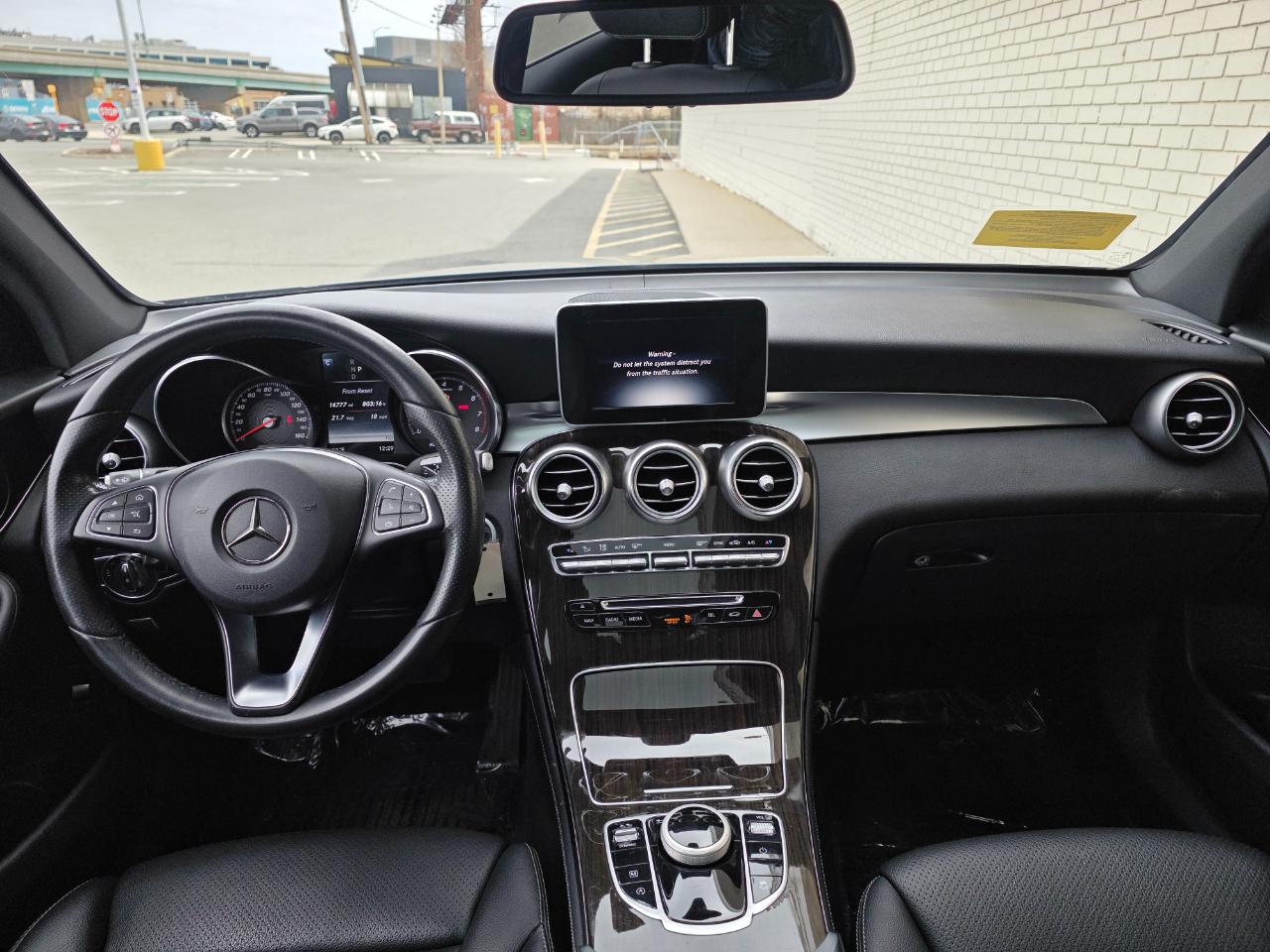 Mercedes-Benz GLC GLC 300 4MATIC SUV 2017