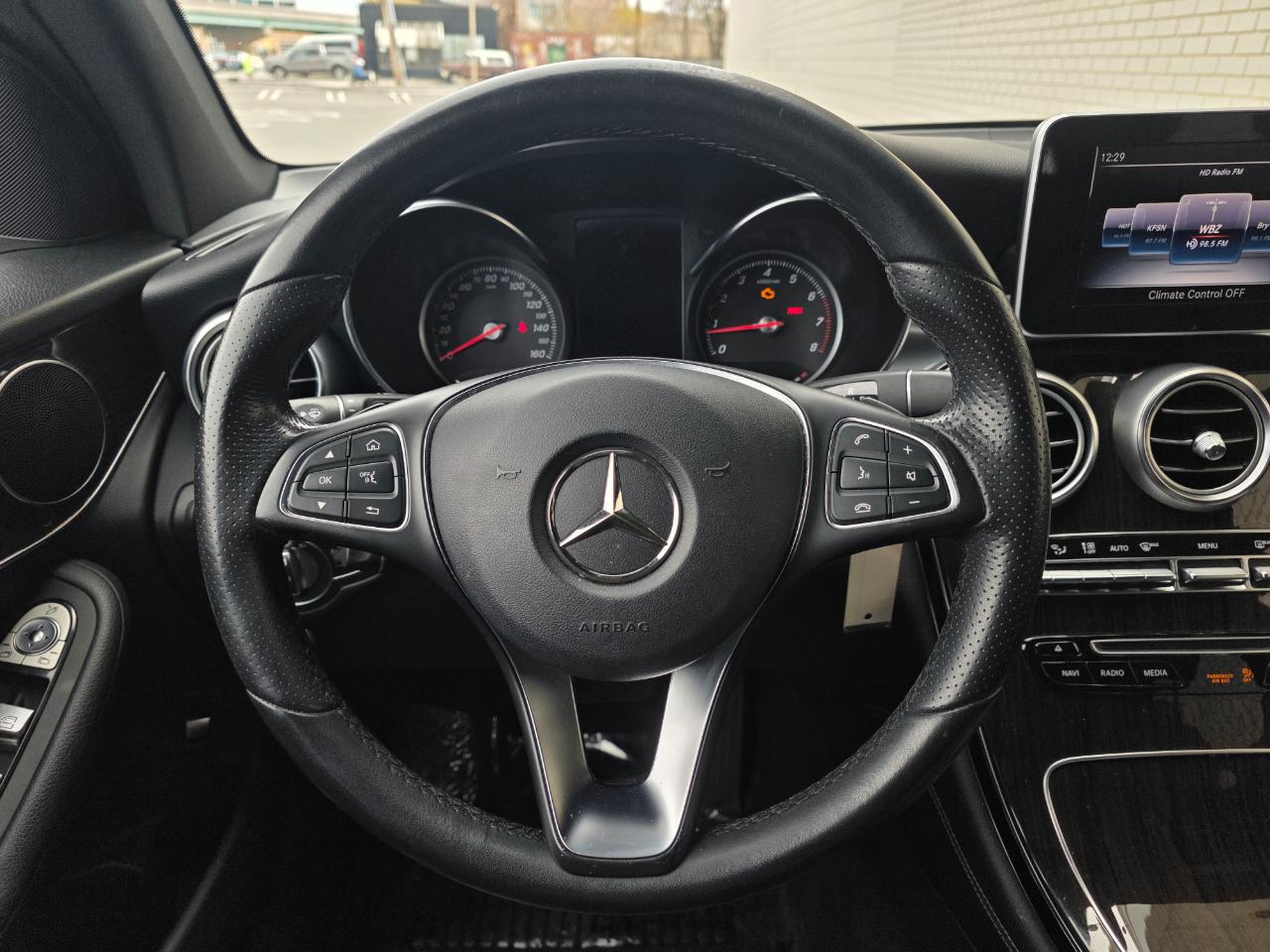 Mercedes-Benz GLC GLC 300 4MATIC SUV 2017