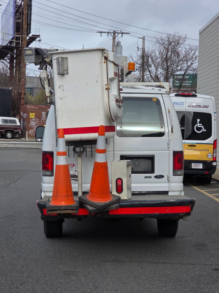 Ford Econoline Cargo Van  2012