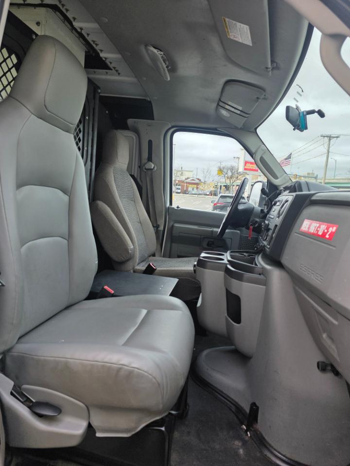 Ford Econoline Cargo Van  2012