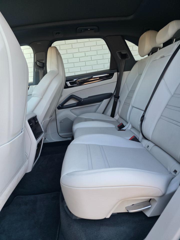 Porsche Cayenne AWD 2019