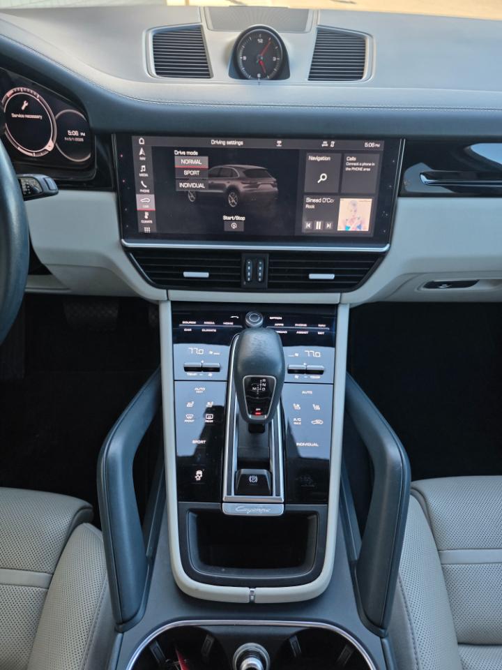 Porsche Cayenne AWD 2019