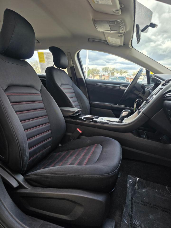 Ford Fusion 4dr Sdn SE FWD 2014