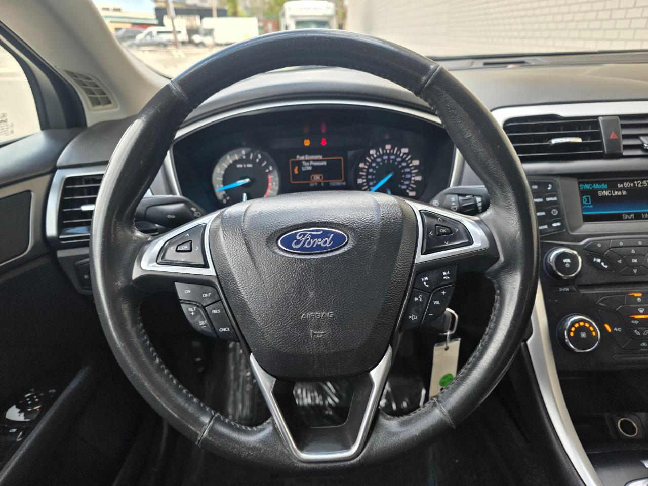 Ford Fusion 4dr Sdn SE FWD 2014