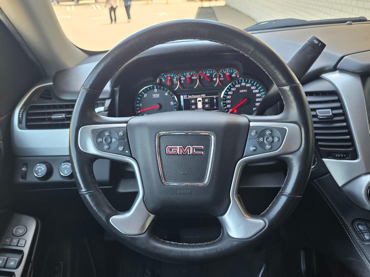 GMC Yukon XL 4WD 4dr SLT 2018