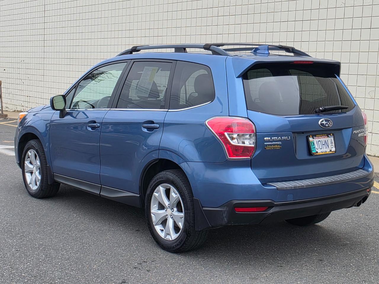 Subaru Forester 4dr CVT 2.5i Limited PZEV 2016