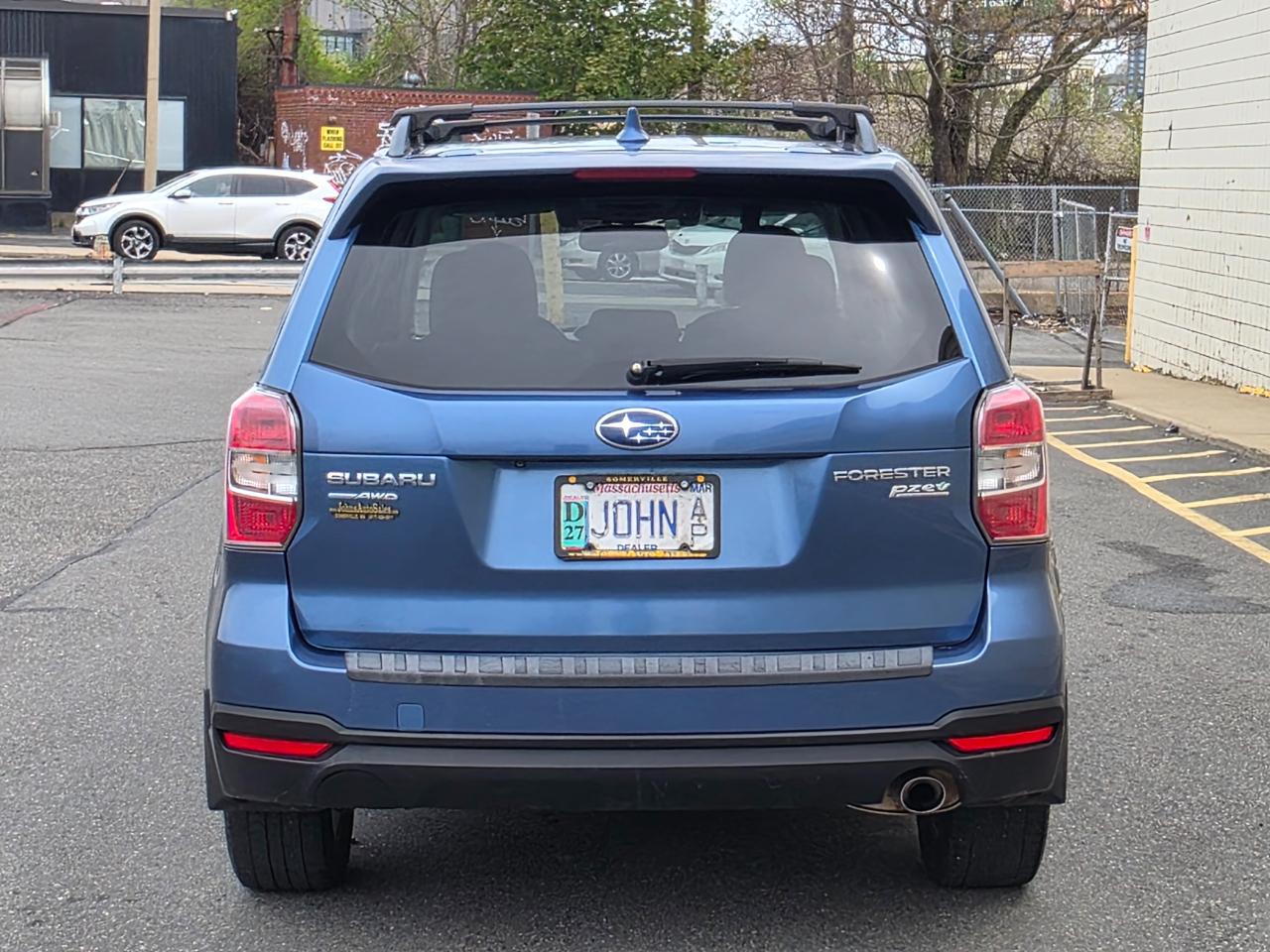 Subaru Forester 4dr CVT 2.5i Limited PZEV 2016