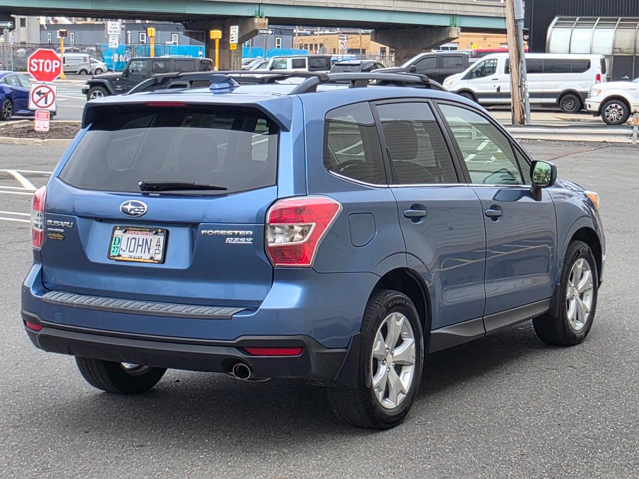 Subaru Forester 4dr CVT 2.5i Limited PZEV 2016