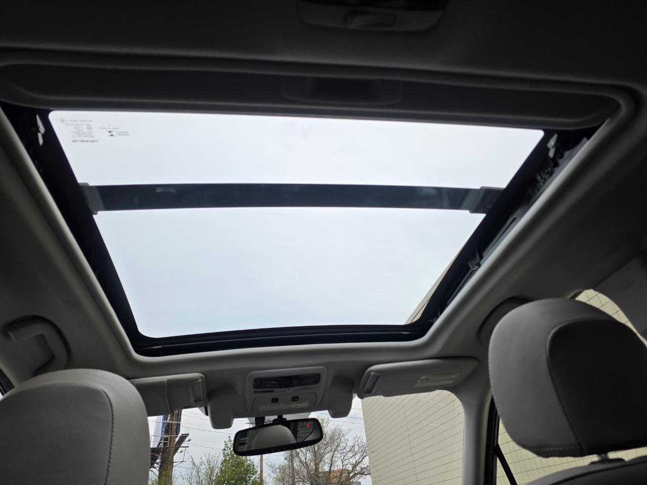 Subaru Forester 4dr CVT 2.5i Limited PZEV 2016