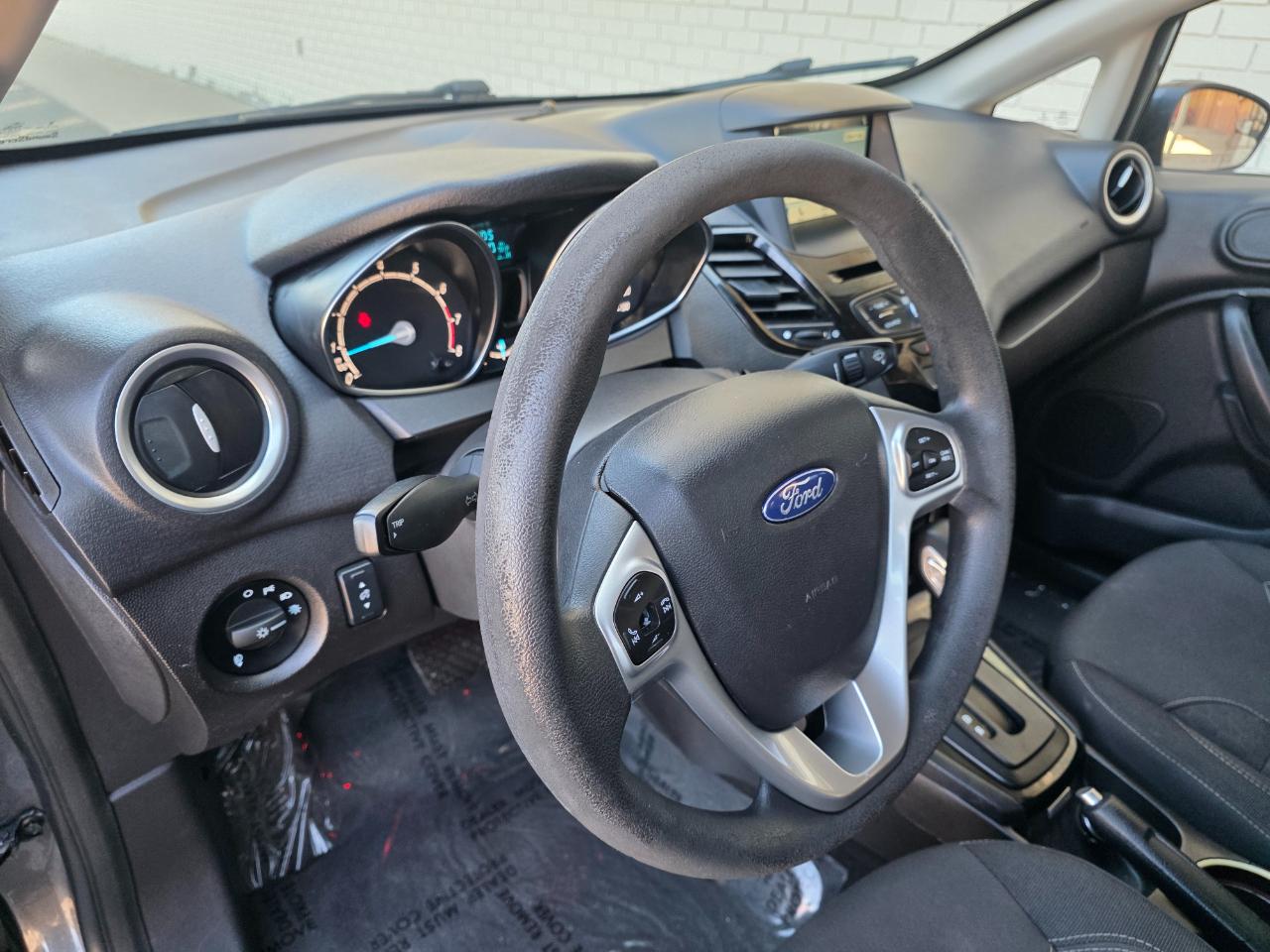 Ford Fiesta SE Sedan 2017