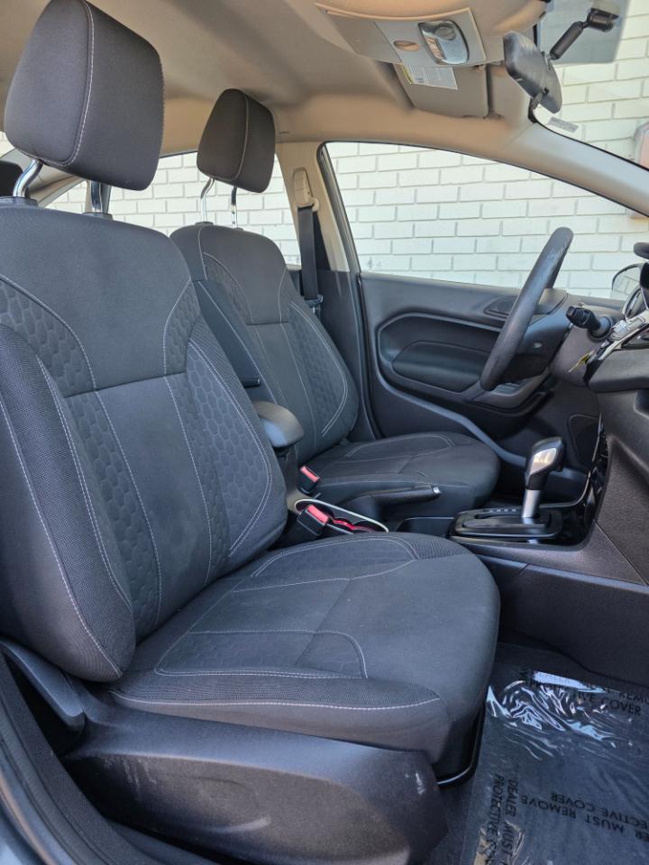 Ford Fiesta SE Sedan 2017