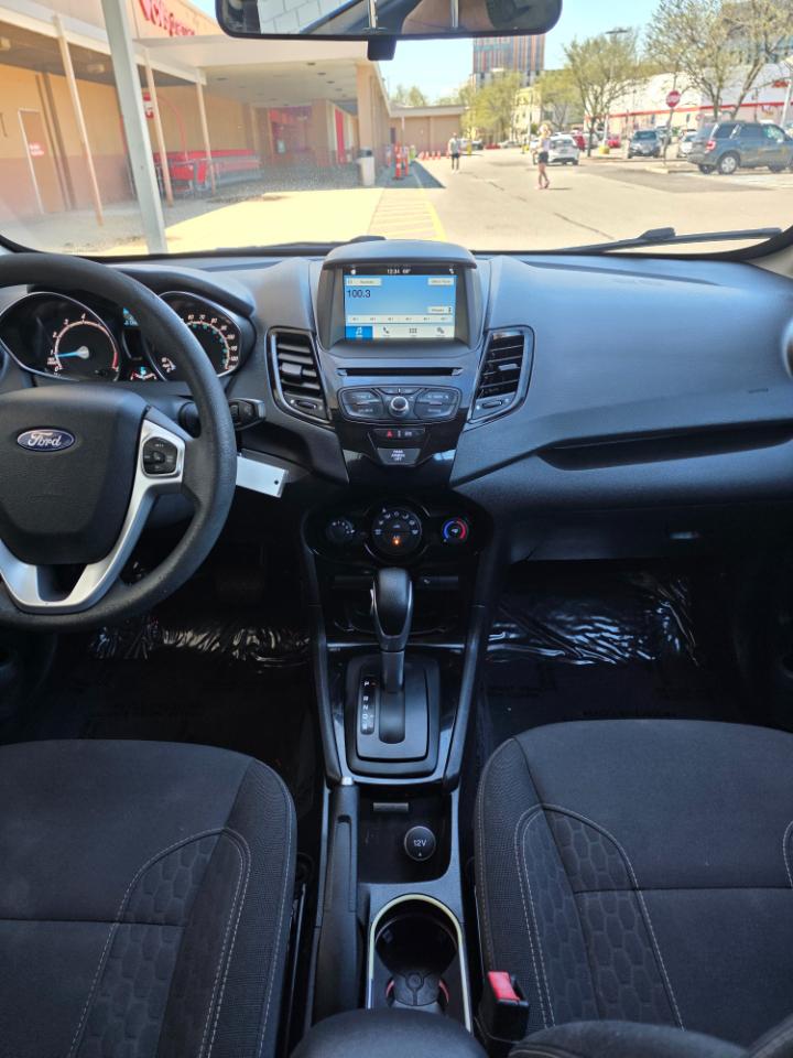 Ford Fiesta SE Sedan 2017