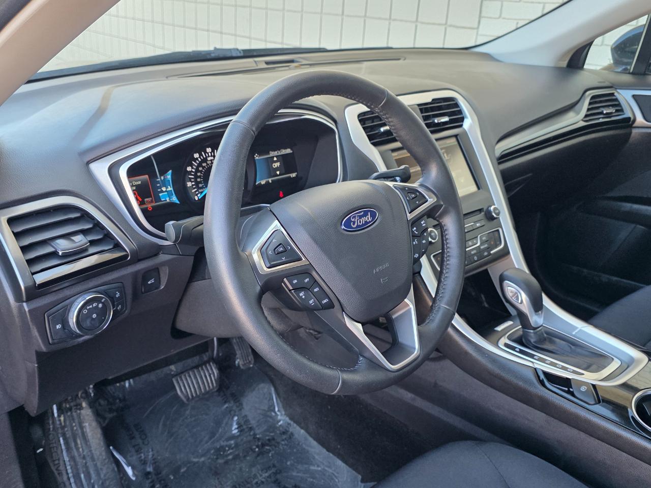 Ford Fusion 4dr Sdn SE FWD 2016
