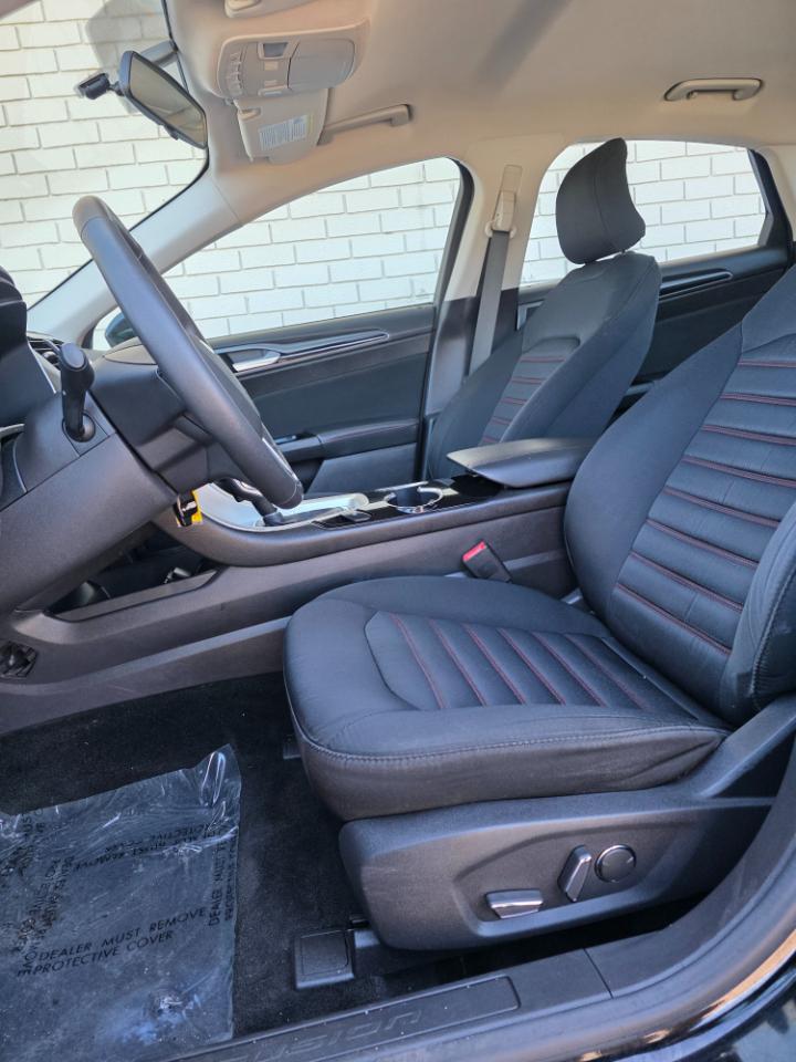 Ford Fusion 4dr Sdn SE FWD 2016