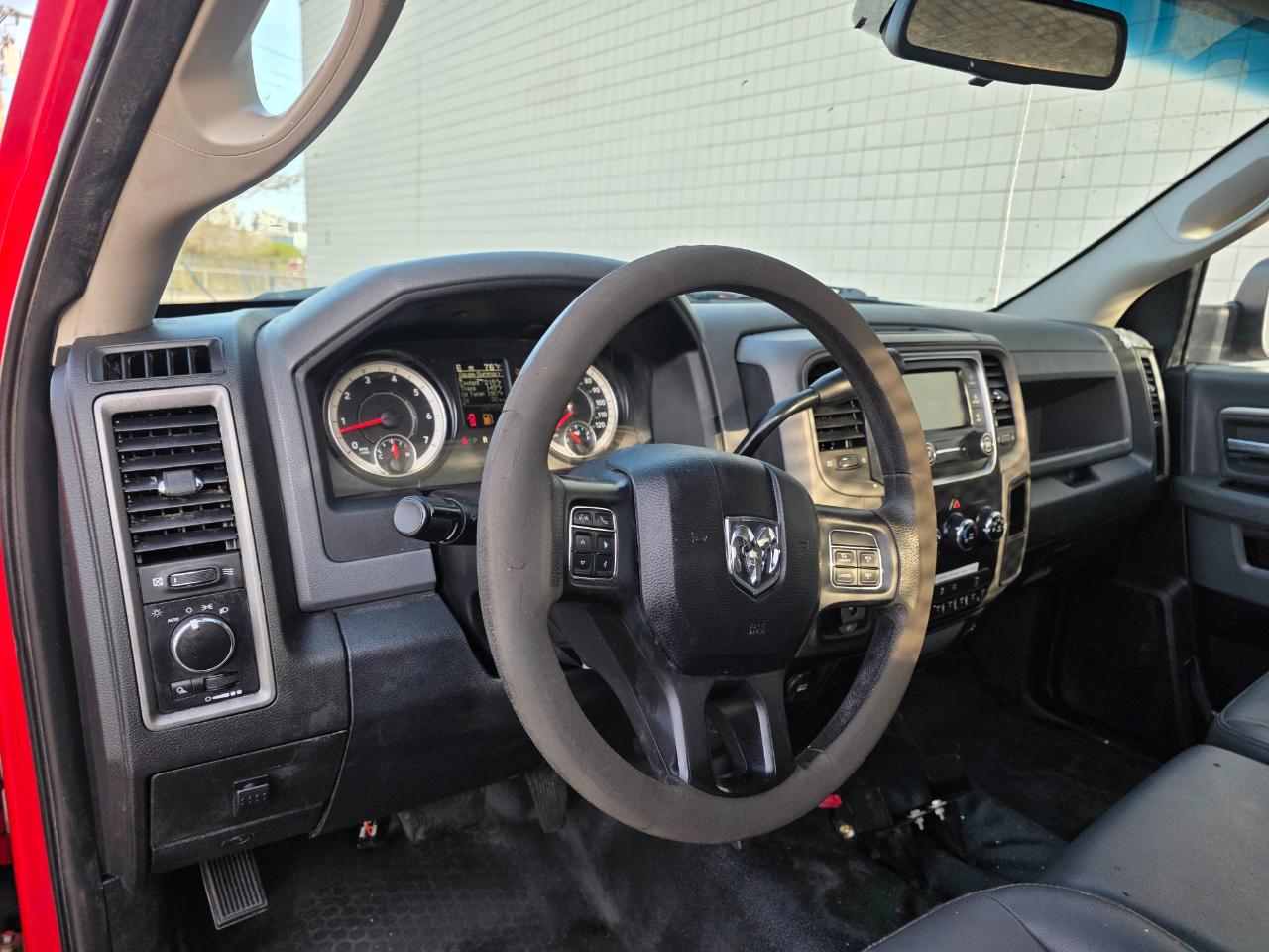 RAM 3500 2WD Reg Cab 143" WB 60" CA 10K GVWR Tradesman 2016