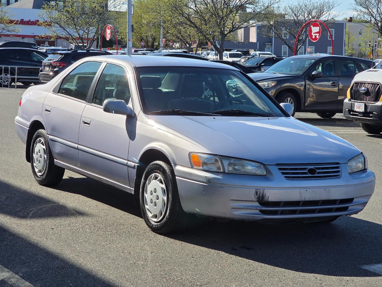 Toyota Camry 4dr Sdn LE Auto 1997