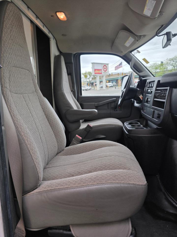 Chevrolet Express Commercial Cutaway 3500 Van 159" 2019