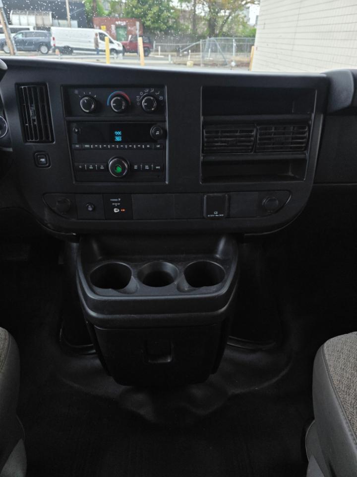 Chevrolet Express Commercial Cutaway 3500 Van 159" 2019