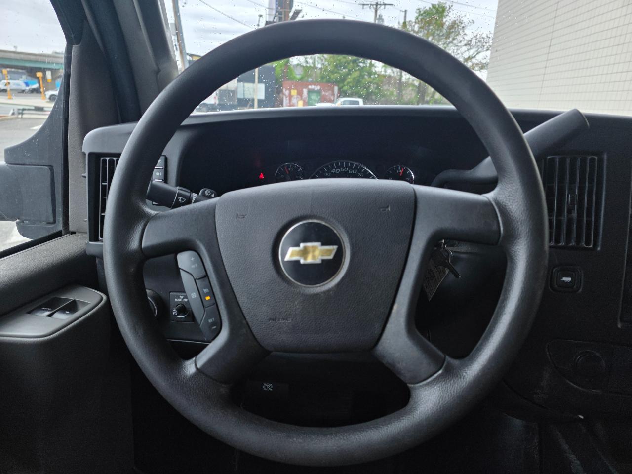 Chevrolet Express Commercial Cutaway 3500 Van 159" 2019