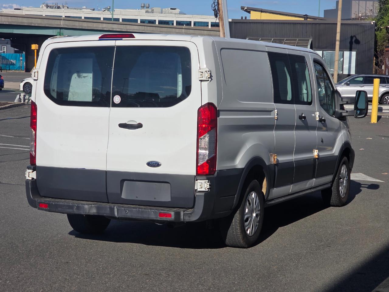 Ford Transit Cargo Van T-150 130" Low Rf 8600 GVWR Swing-Out RH Dr 2015
