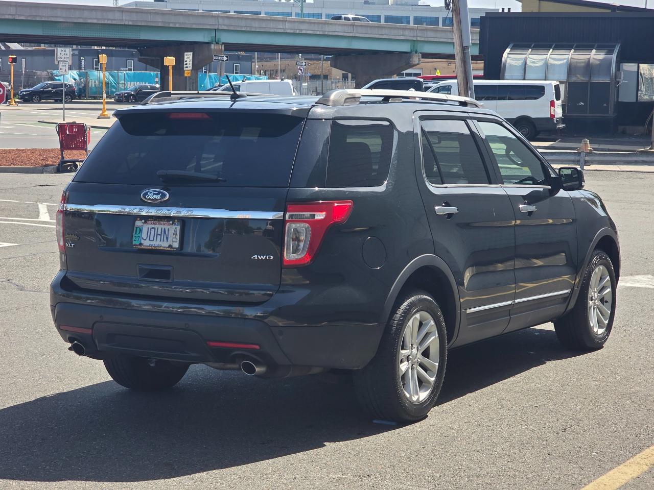 Ford Explorer 4WD 4dr XLT 2015