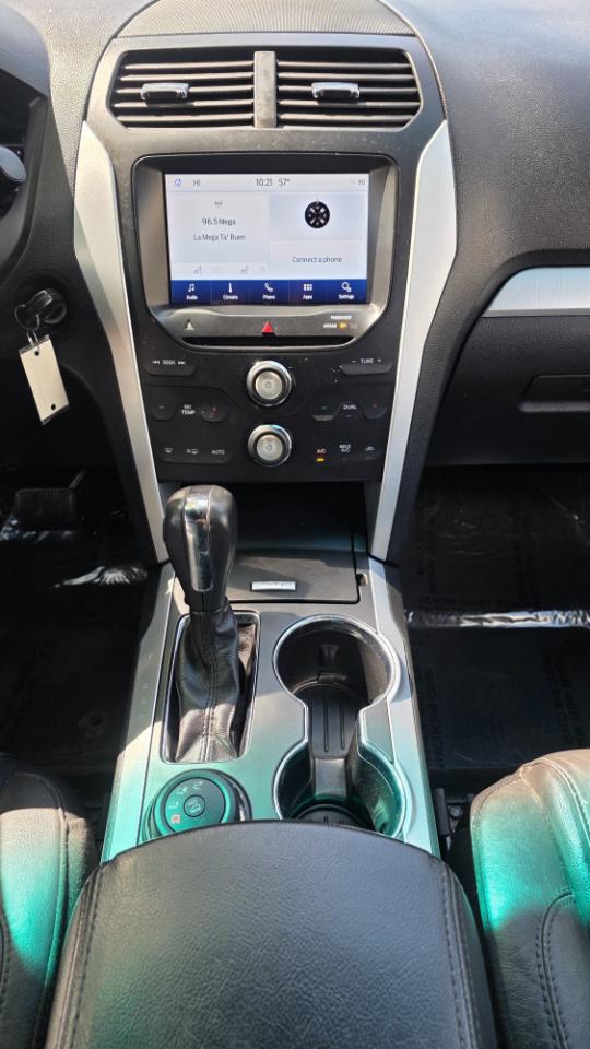 Ford Explorer 4WD 4dr XLT 2015