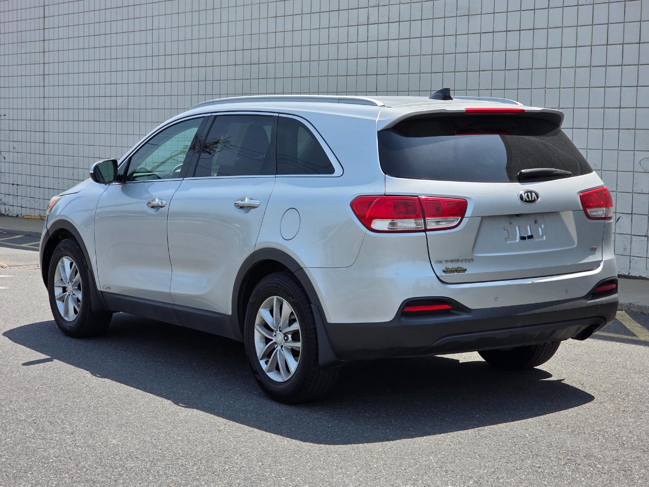 Kia Sorento AWD 4dr 2.4L LX 2016