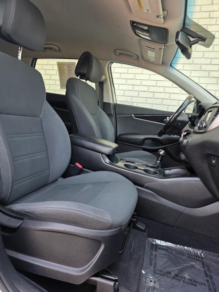 Kia Sorento AWD 4dr 2.4L LX 2016
