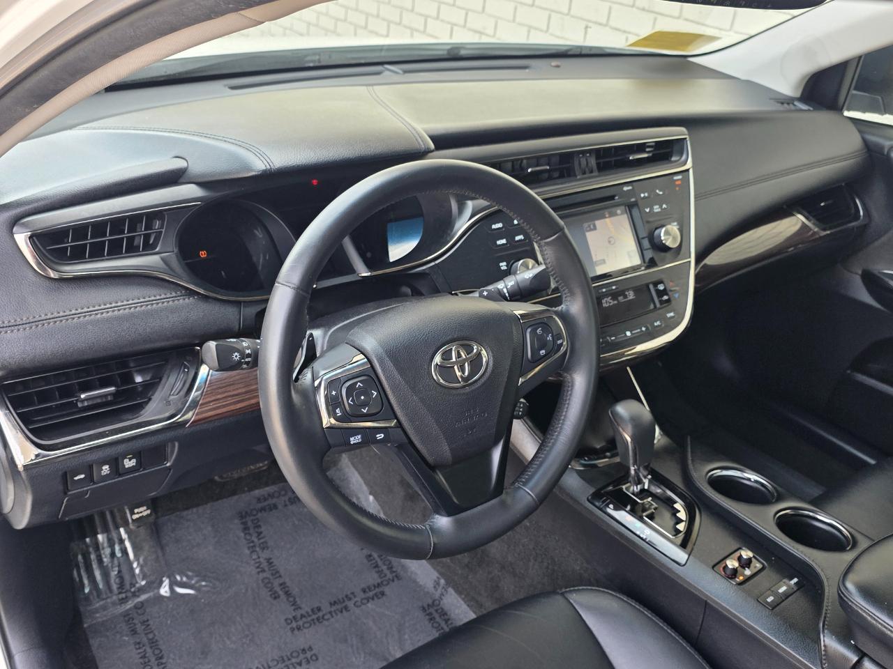 Toyota Avalon 4dr Sdn XLE Touring (Natl) 2015