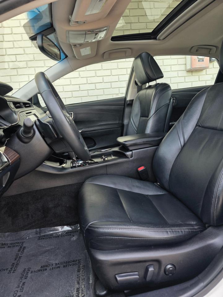 Toyota Avalon 4dr Sdn XLE Touring (Natl) 2015