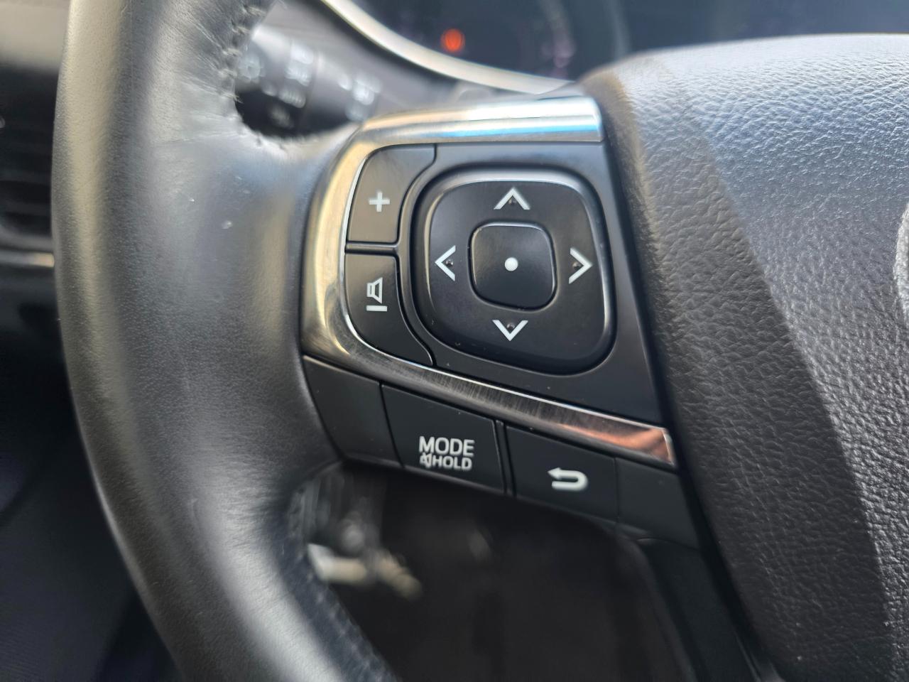 Toyota Avalon 4dr Sdn XLE Touring (Natl) 2015