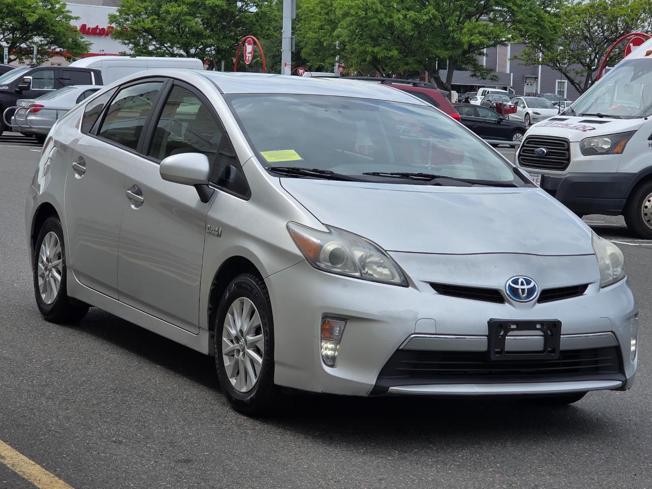 Toyota Prius Plug-In 5dr HB (Natl) 2014