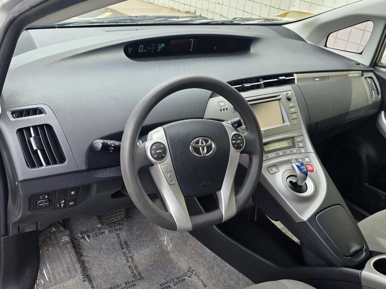 Toyota Prius Plug-In 5dr HB (Natl) 2014