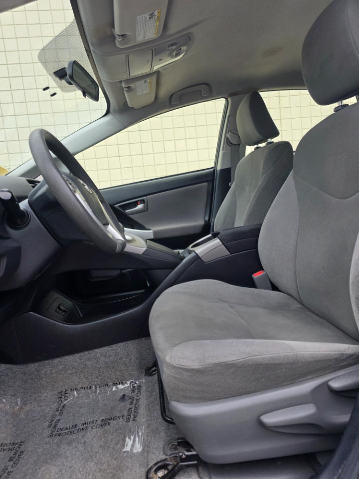 Toyota Prius Plug-In 5dr HB (Natl) 2014