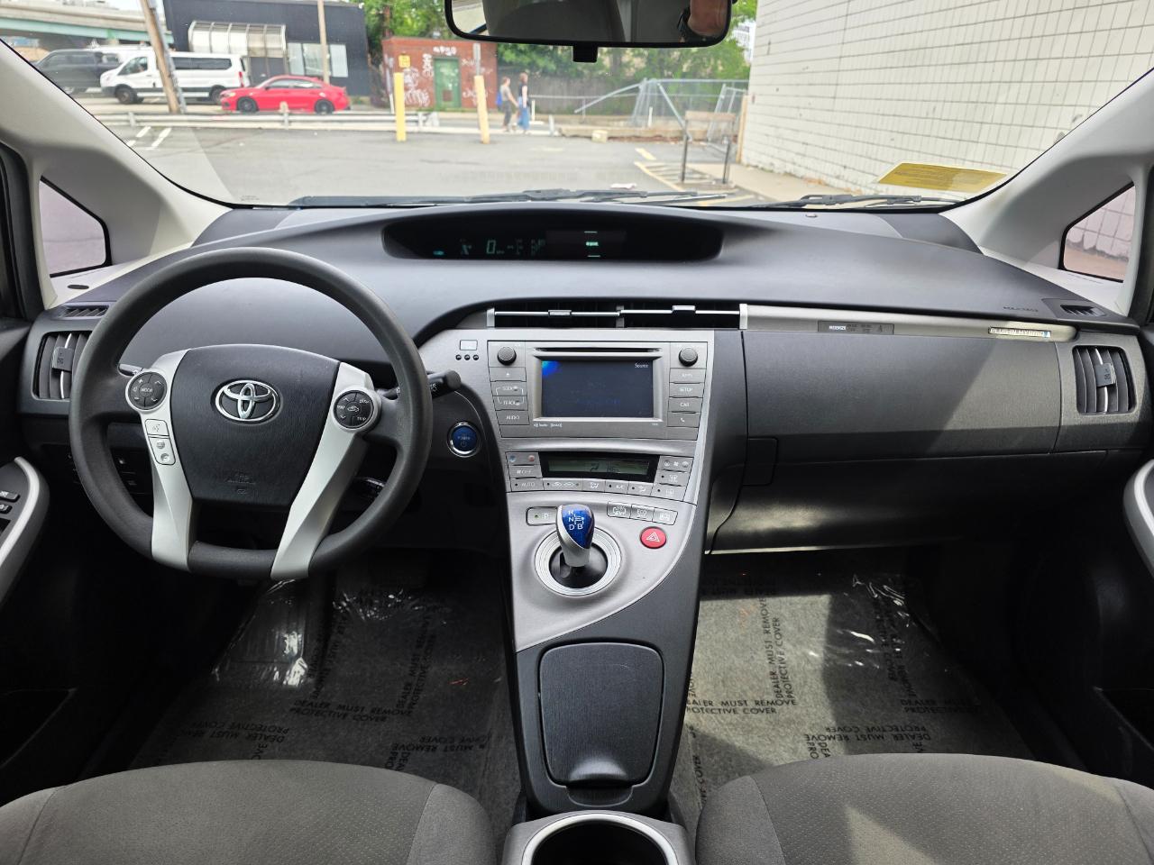 Toyota Prius Plug-In 5dr HB (Natl) 2014
