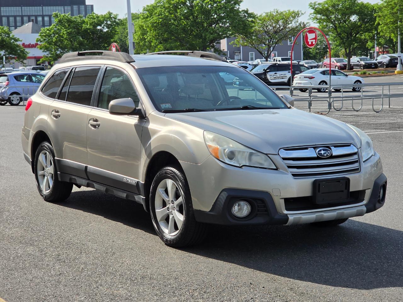 Subaru Outback 4dr Wgn H4 Auto 2.5i Limited 2014