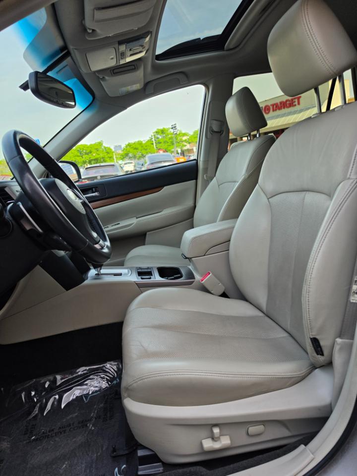 Subaru Outback 4dr Wgn H4 Auto 2.5i Limited 2014